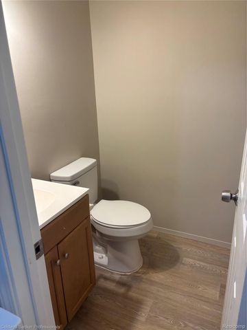 41223 S Woodbury Green Drive, Van Buren Charter Township, MI 48111