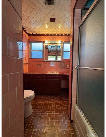 708 N Harbor Boulevard, Fullerton, CA 92832