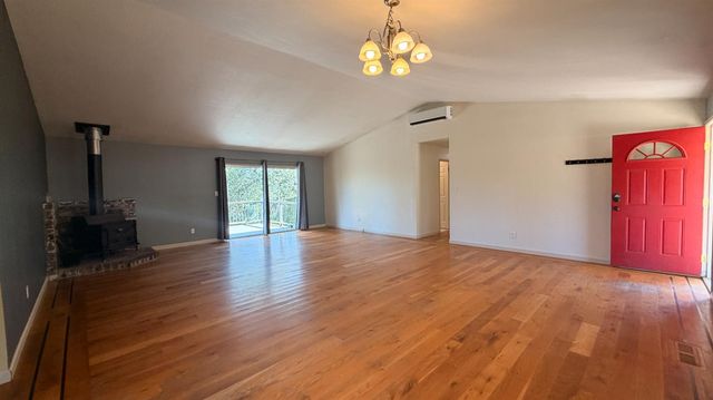 2988 Golden Gate Dr, San Andreas, CA 95249