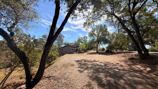 2988 Golden Gate Dr, San Andreas, CA 95249