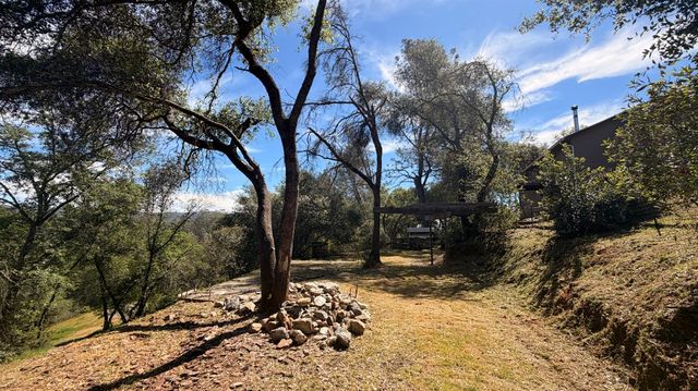 2988 Golden Gate Dr, San Andreas, CA 95249