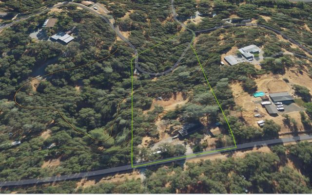 2988 Golden Gate Dr, San Andreas, CA 95249