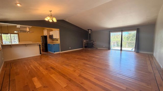 2988 Golden Gate Dr, San Andreas, CA 95249