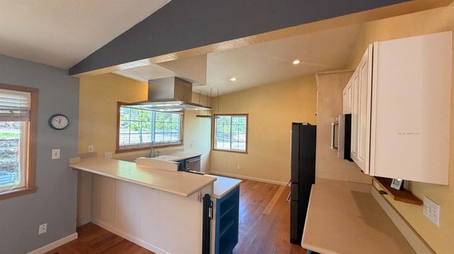 2988 Golden Gate Dr, San Andreas, CA 95249