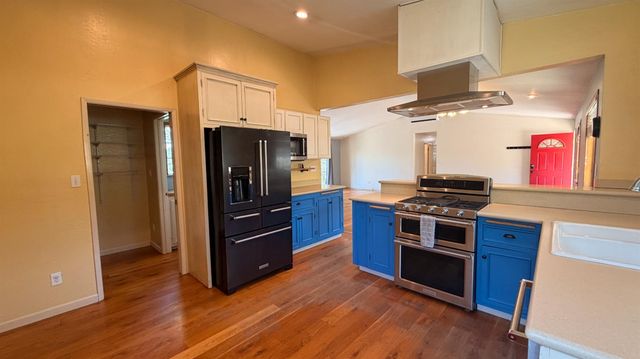 2988 Golden Gate Dr, San Andreas, CA 95249