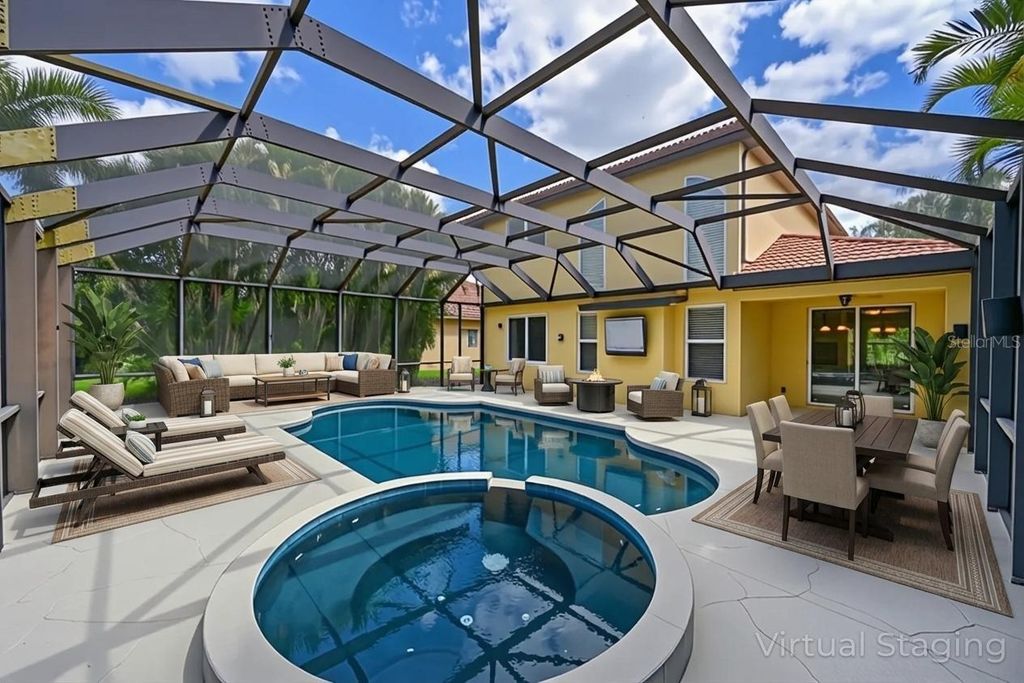 Image 2 of property listing at 210 WINDING RIVER TRAIL, Bradenton, FL 34212