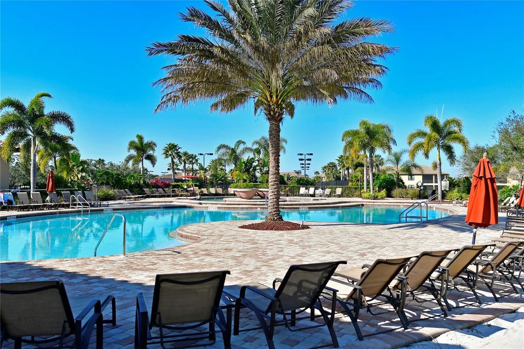 Image 34 of property listing at 210 WINDING RIVER TRAIL, Bradenton, FL 34212