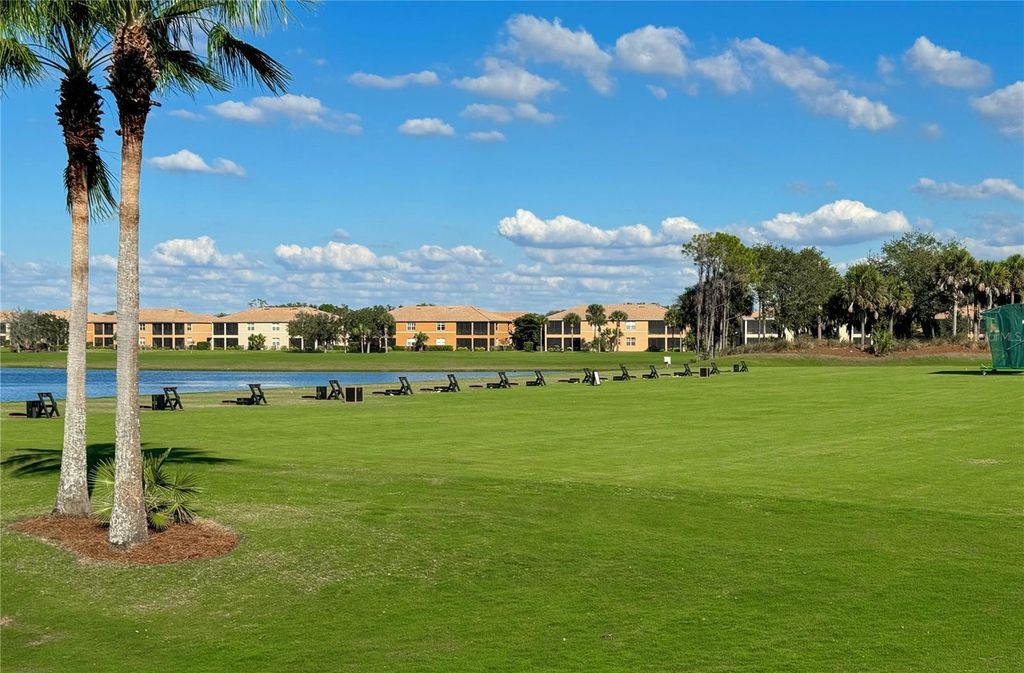 Image 39 of property listing at 210 WINDING RIVER TRAIL, Bradenton, FL 34212