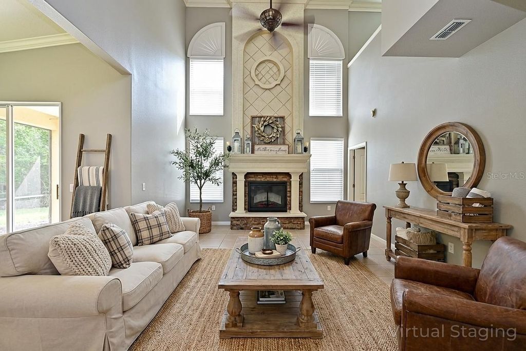 Image 5 of property listing at 210 WINDING RIVER TRAIL, Bradenton, FL 34212