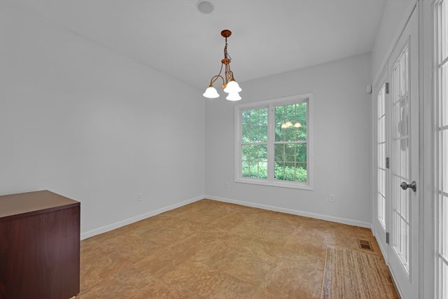 16 Lindsey Ln, Charlton, MA 01507