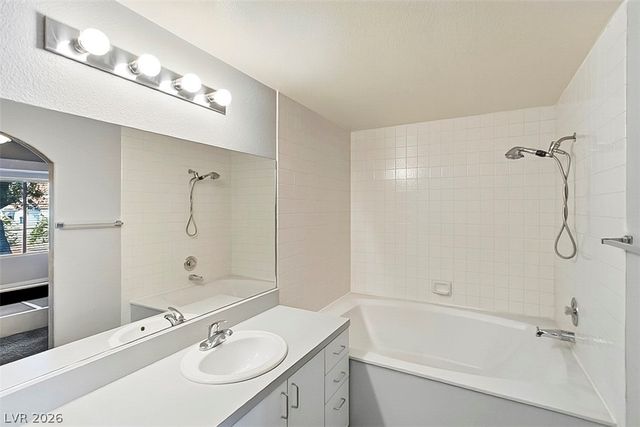 8400 White Eagle Avenue 102, Las Vegas, NV 89145