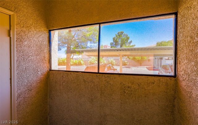 8400 White Eagle Avenue 102, Las Vegas, NV 89145