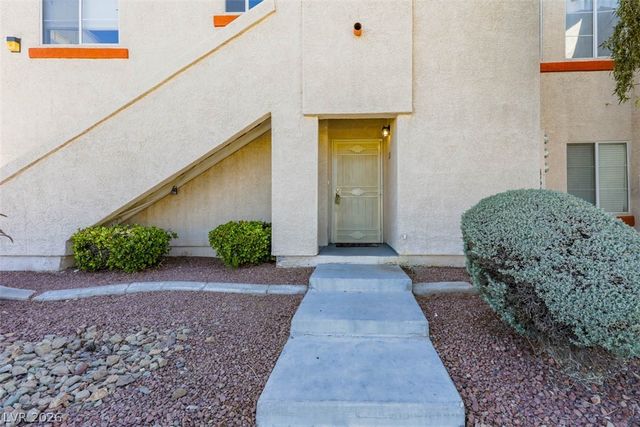 8400 White Eagle Avenue 102, Las Vegas, NV 89145
