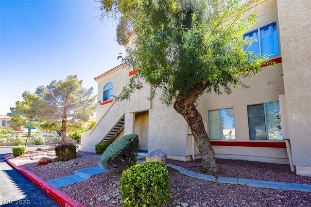 8400 White Eagle Avenue 102, Las Vegas, NV 89145