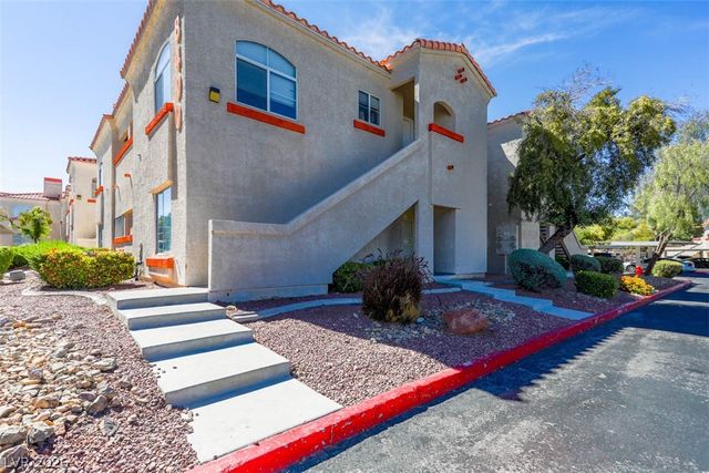 8400 White Eagle Avenue 102, Las Vegas, NV 89145