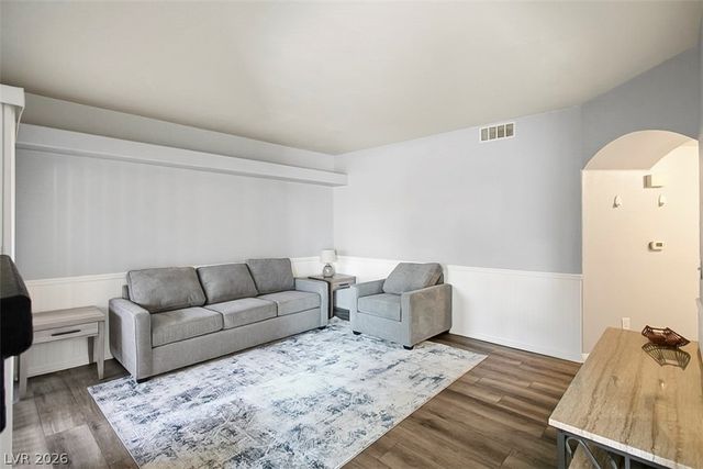 8400 White Eagle Avenue 102, Las Vegas, NV 89145
