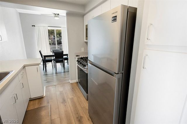8400 White Eagle Avenue 102, Las Vegas, NV 89145