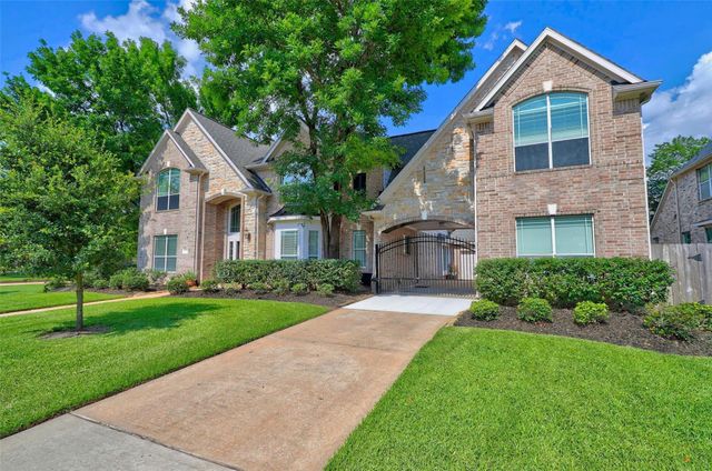 13726 Magnolia Manor Drive, Cypress, TX 77429