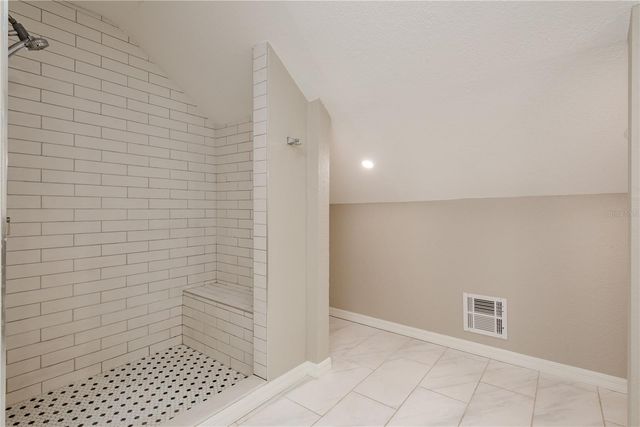 49 W BOYER STREET, Tarpon Springs, FL 34689