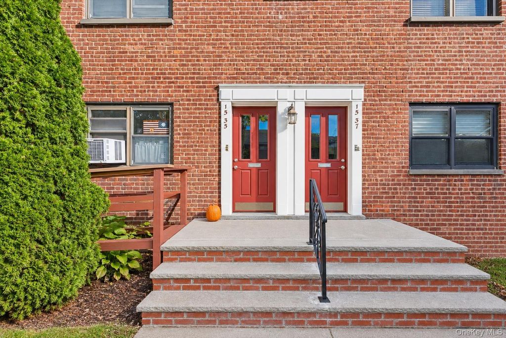 15-35 160 Street 6-160, Whitestone, NY 11357 — exterior