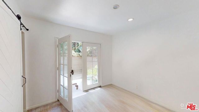 8462 Kirkwood Drive, Los Angeles, CA 90046
