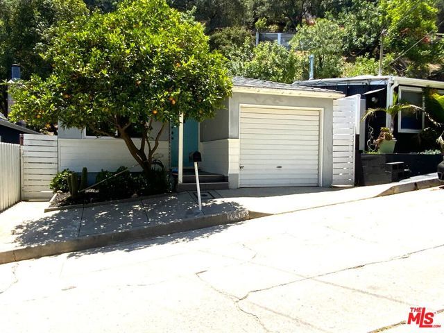 8462 Kirkwood Drive, Los Angeles, CA 90046
