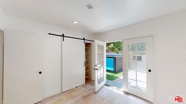 8462 Kirkwood Drive, Los Angeles, CA 90046