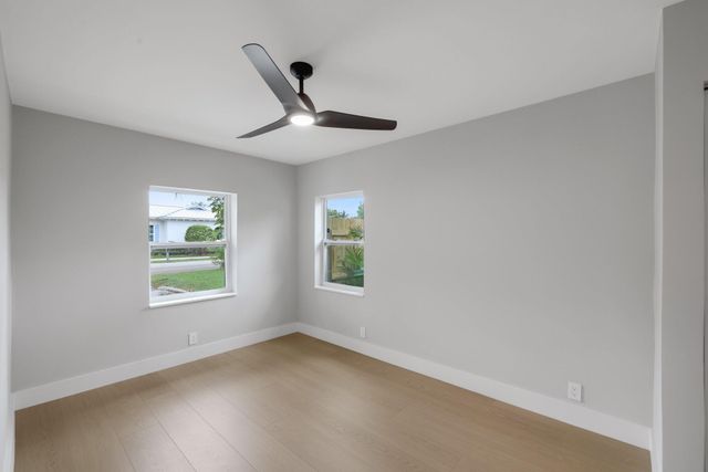 275 NE 16th Street, Delray Beach, FL 33444