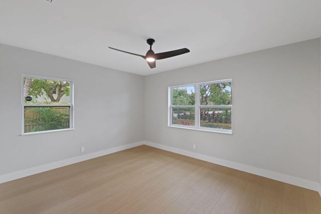275 NE 16th Street, Delray Beach, FL 33444