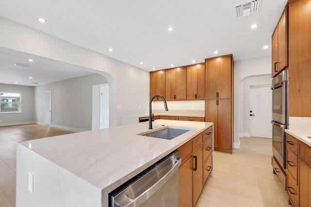 275 NE 16th Street, Delray Beach, FL 33444