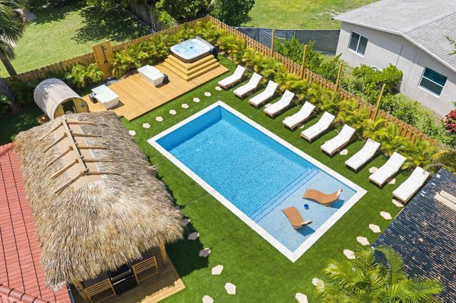 275 NE 16th Street, Delray Beach, FL 33444
