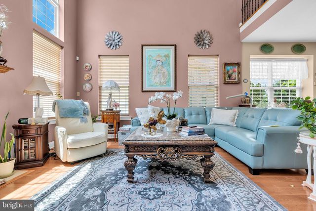 11 MULBERRY DR, Manahawkin, NJ 08050
