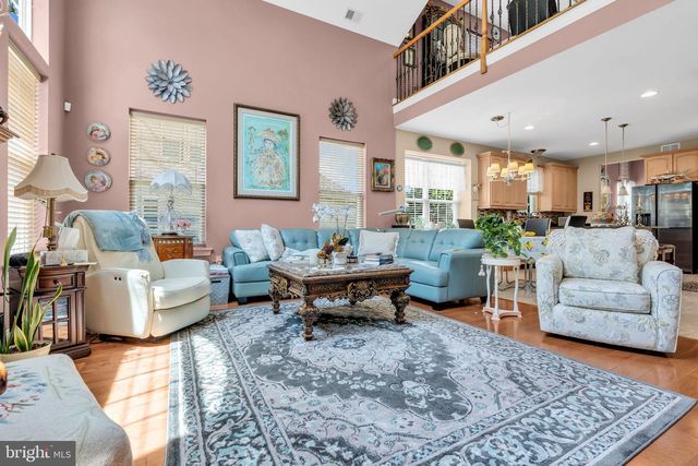 11 MULBERRY DR, Manahawkin, NJ 08050