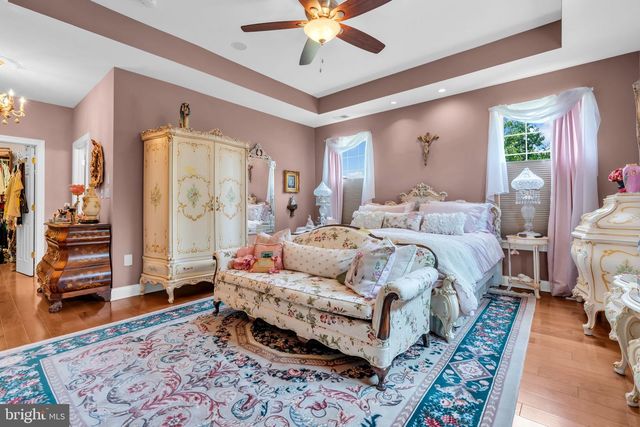 11 MULBERRY DR, Manahawkin, NJ 08050