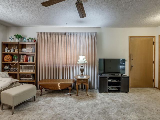 904 Oak Park Drive, Choctaw, OK 73020