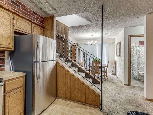 904 Oak Park Drive, Choctaw, OK 73020