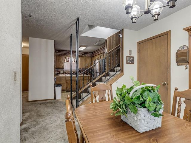 904 Oak Park Drive, Choctaw, OK 73020