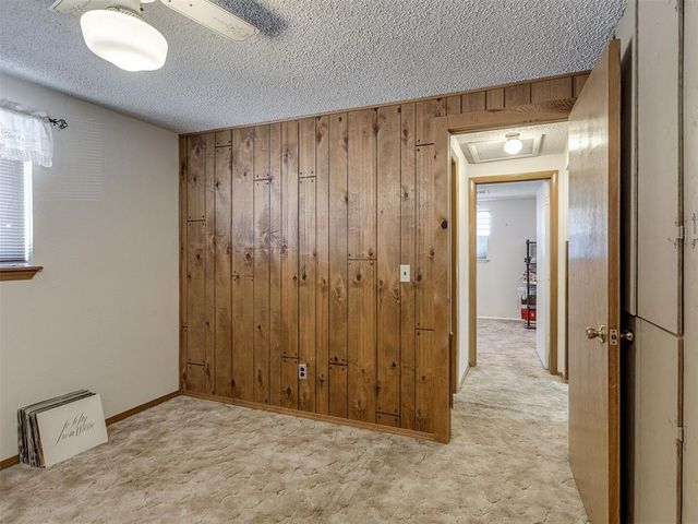 904 Oak Park Drive, Choctaw, OK 73020