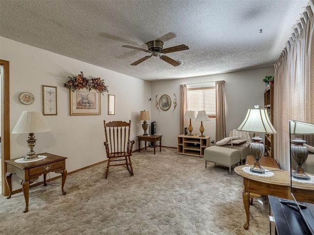 904 Oak Park Drive, Choctaw, OK 73020