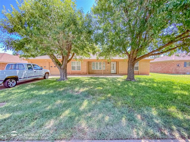 1517 N Pioneer Drive, Abilene, TX 79603