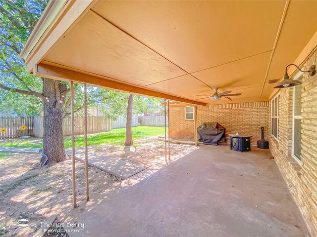 1517 N Pioneer Drive, Abilene, TX 79603