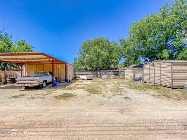 1517 N Pioneer Drive, Abilene, TX 79603