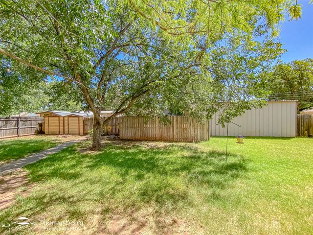 1517 N Pioneer Drive, Abilene, TX 79603