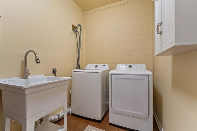 494 Deer Ridge Ln, Nashville, TN 37221