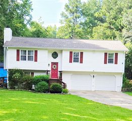 503 Little River Court, Woodstock, GA 30189