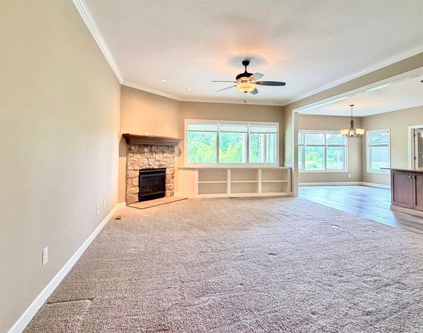 15279 Leo Creek Boulevard, Leo, IN 46765