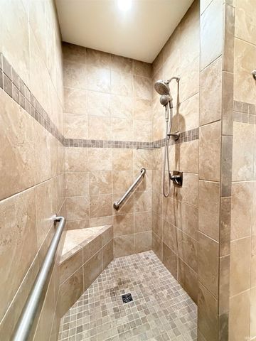 15279 Leo Creek Boulevard, Leo, IN 46765