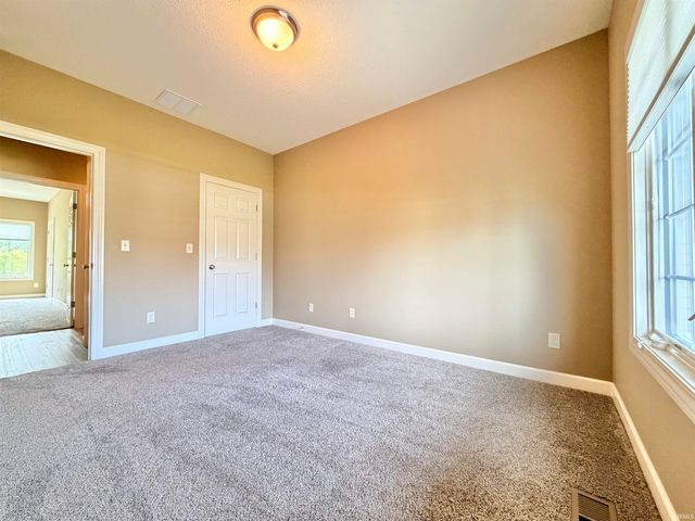 15279 Leo Creek Boulevard, Leo, IN 46765