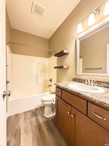 15279 Leo Creek Boulevard, Leo, IN 46765