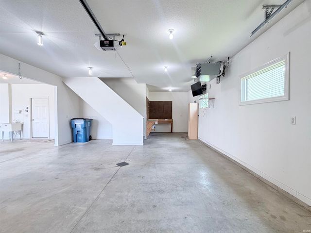 15279 Leo Creek Boulevard, Leo, IN 46765